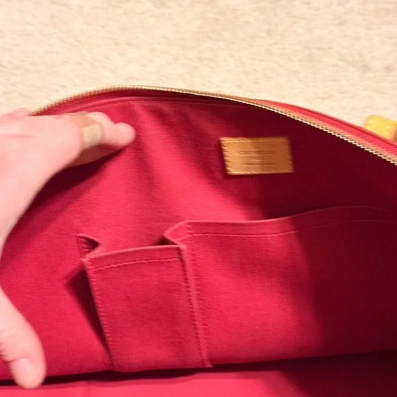 Louis Vuitton Bellevue GM Vernis
